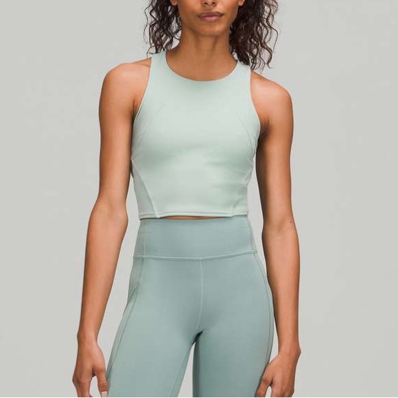 Lululemon Invigorate Training Tank Top - Picture 4 of 9